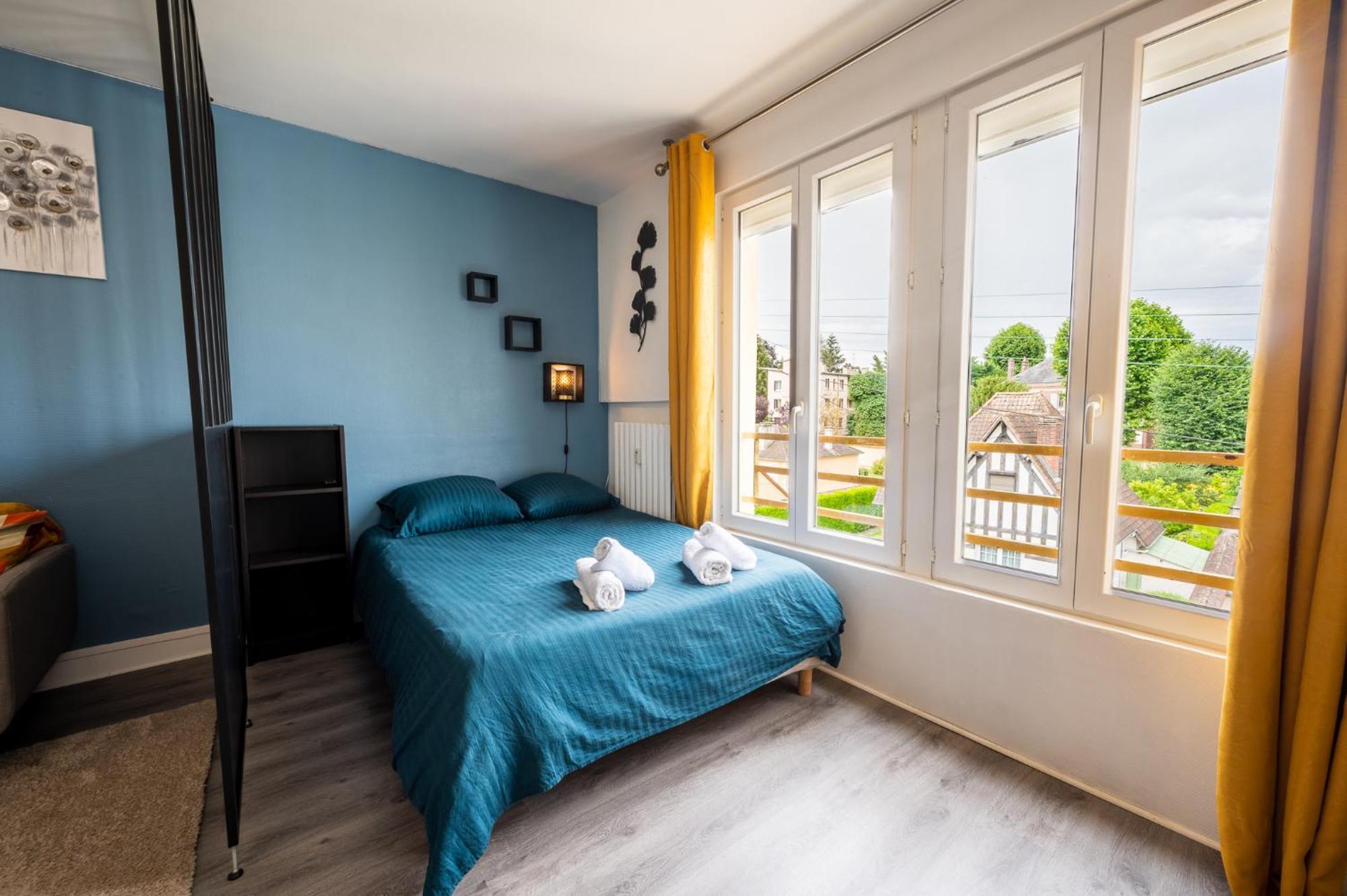 Le Studio Du Commandant Évreux Kültér fotó